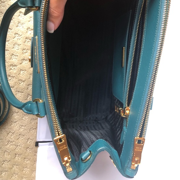 NWT Prada  Saffiano Lux Ottanio handbag large 😍 - Picture 5 of 9